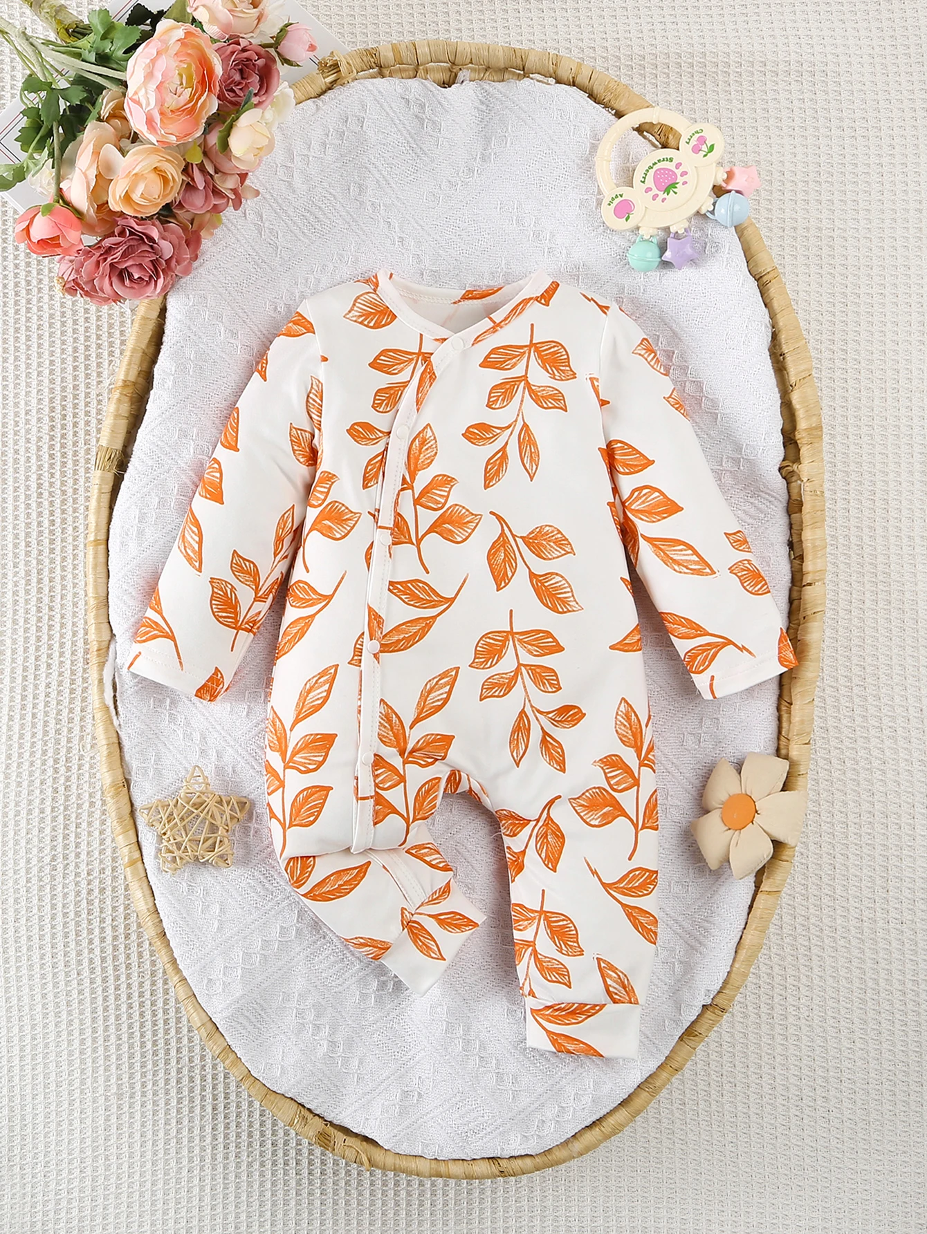 

Baby Girl Spring Autumn Romantic Leaves Print Side Open Snap Button Long Sleeve Romper Crawling Clothes