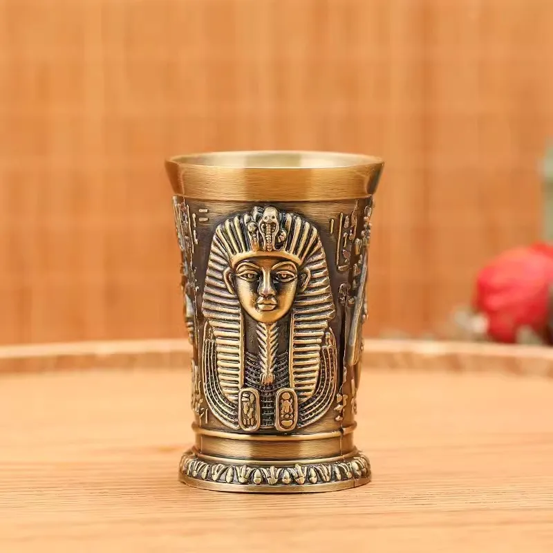 Oude Egypte Totem Art Reliëf Retro Bronzen Likeur Wijn Glas Vermout Absint Cocktail Cup Metal Liquor Wodka Klein Wijnglas