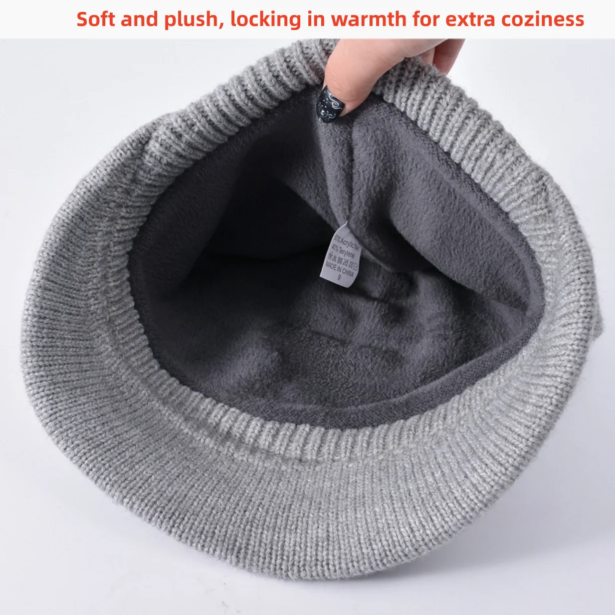 Outdoor Winter Warm and Cold-Resistant Knitted Hat with Brim for Women, Loose-Fitting Cable Knit Casual Commuter Windproof Ear-Protecting Small Logo Baseball Cap