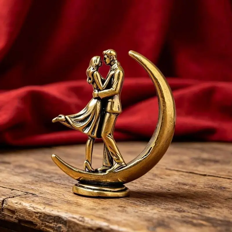 Messingfigur eines umarmenden Paares, handgefertigt, poliert, Kunststatue, langlebige Dekoration für das Schlafzimmerregal, Geschenk für Liebende. – Detail 8