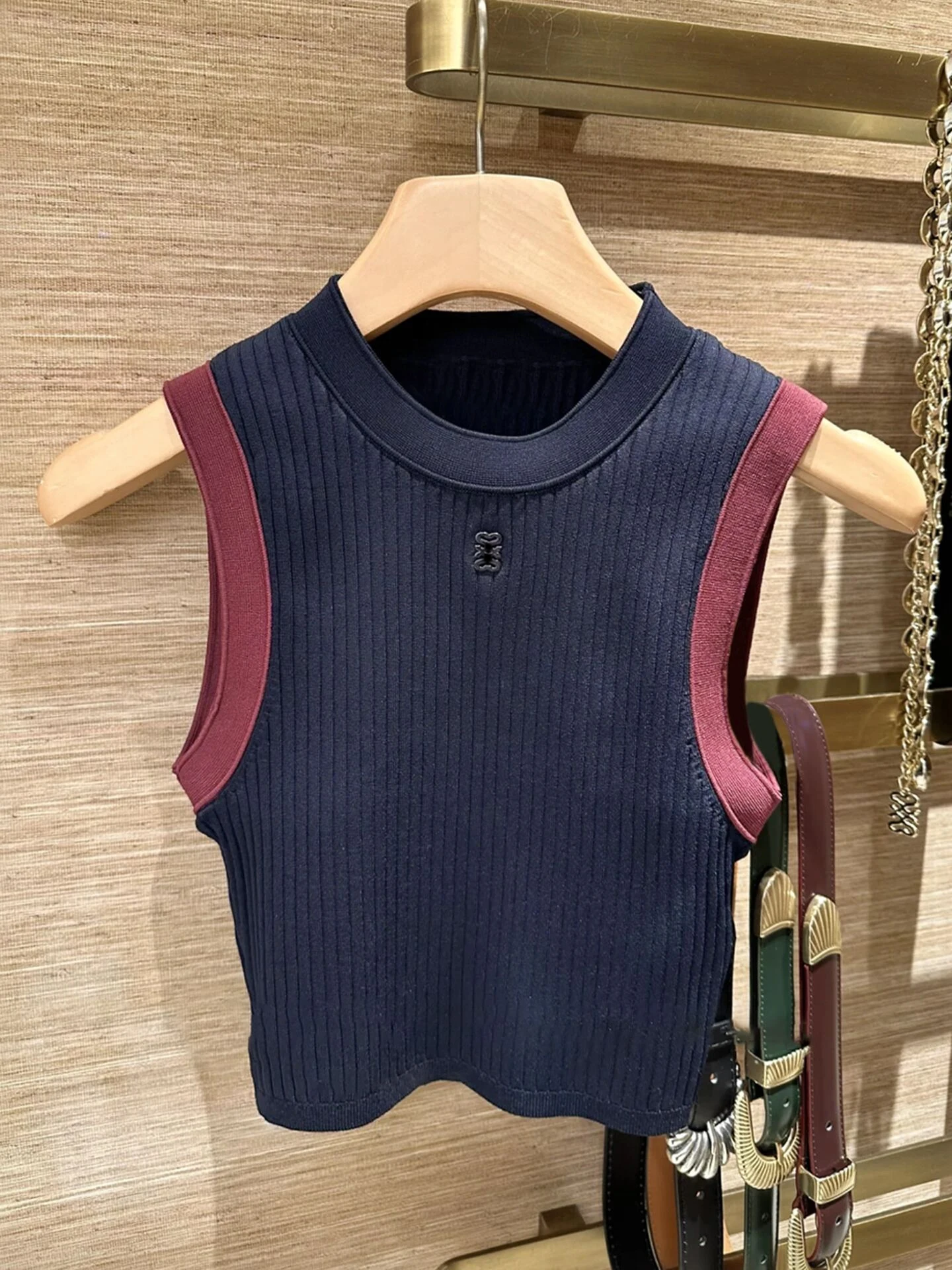 

Женский летний модный топ-жилет Slim Fit с круглым вырезом, дышащий, цветной, повседневный, для города, из эластичного хлопка