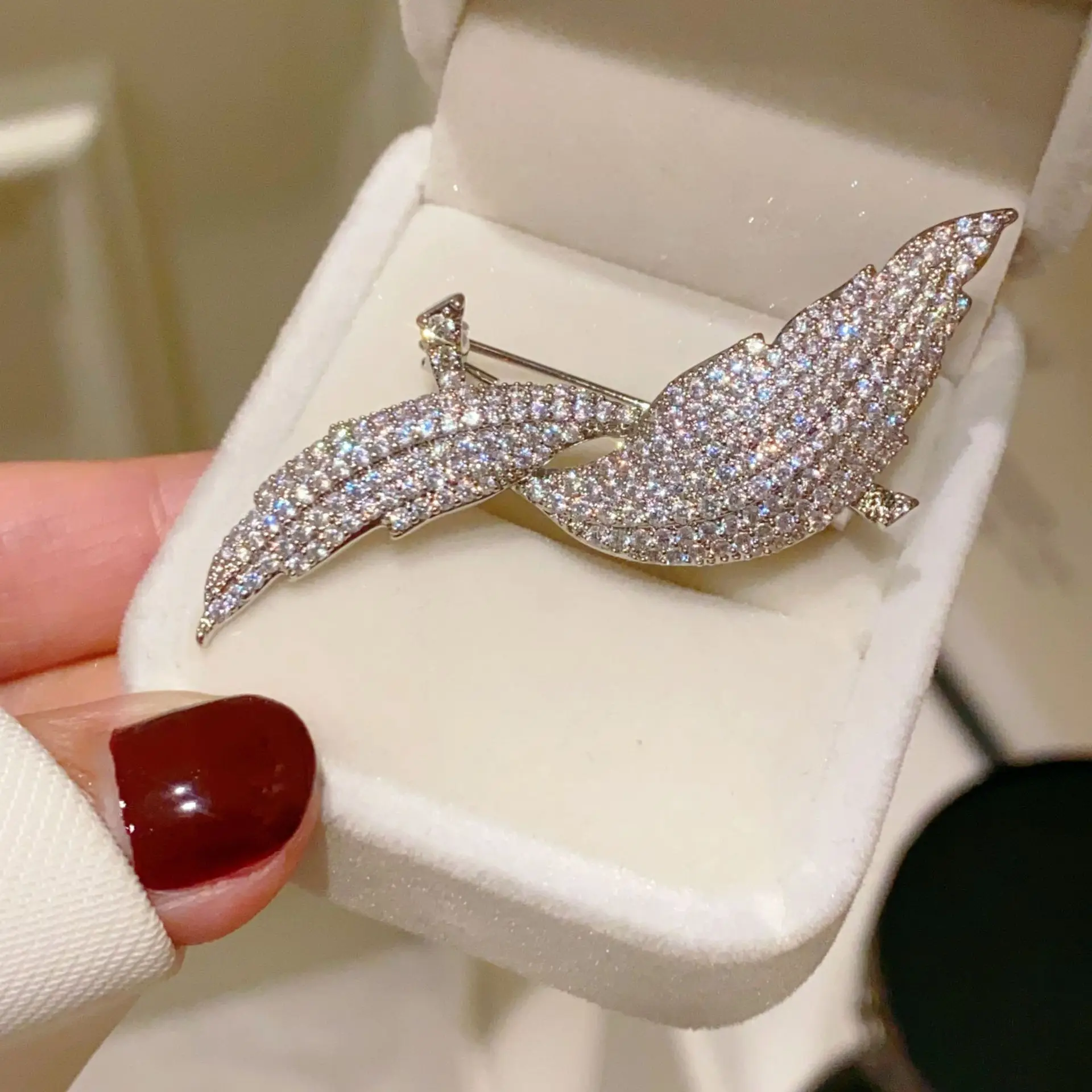 دبابيس ورقية للنساء ، مليئة بحجر الزركونيا ، رائعة ، رومانسية ، حفل زفاف ، مجوهرات أزياء ، دبوس إبزيم زركونيا ، هدية رائعة