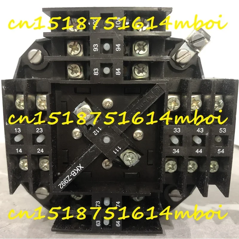 Master controller base module XKB-Z992/Z994/Z999 base with contacts suitable for Sc hneider