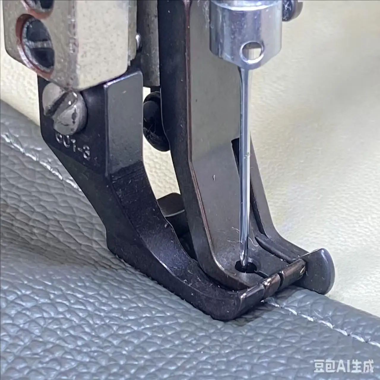 Right Edge Guide Presser Foot 601-3 S569G For Mitsubishi DY350 DU-1181N DU141H Industrial Walking Foot Sewing Machine