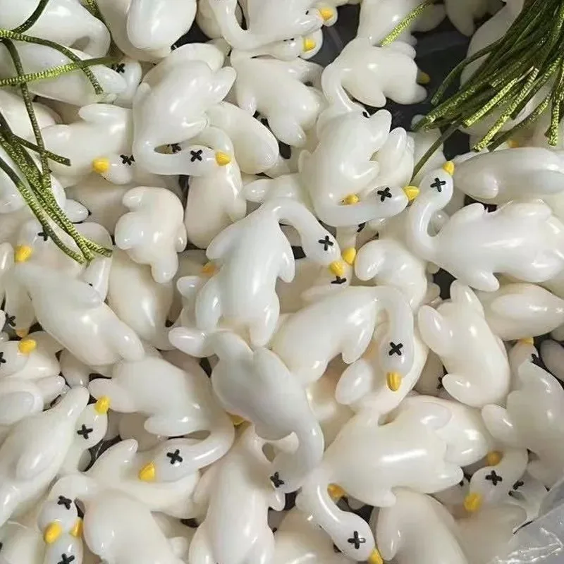 1/10 قطعة تغيير لون بطة المفاتيح بطة مشوية كيرينغ حقيبة قلادة مضحك سيارة زخرفة الديكور مرآة الرؤية الخلفية اكسسوارات #6