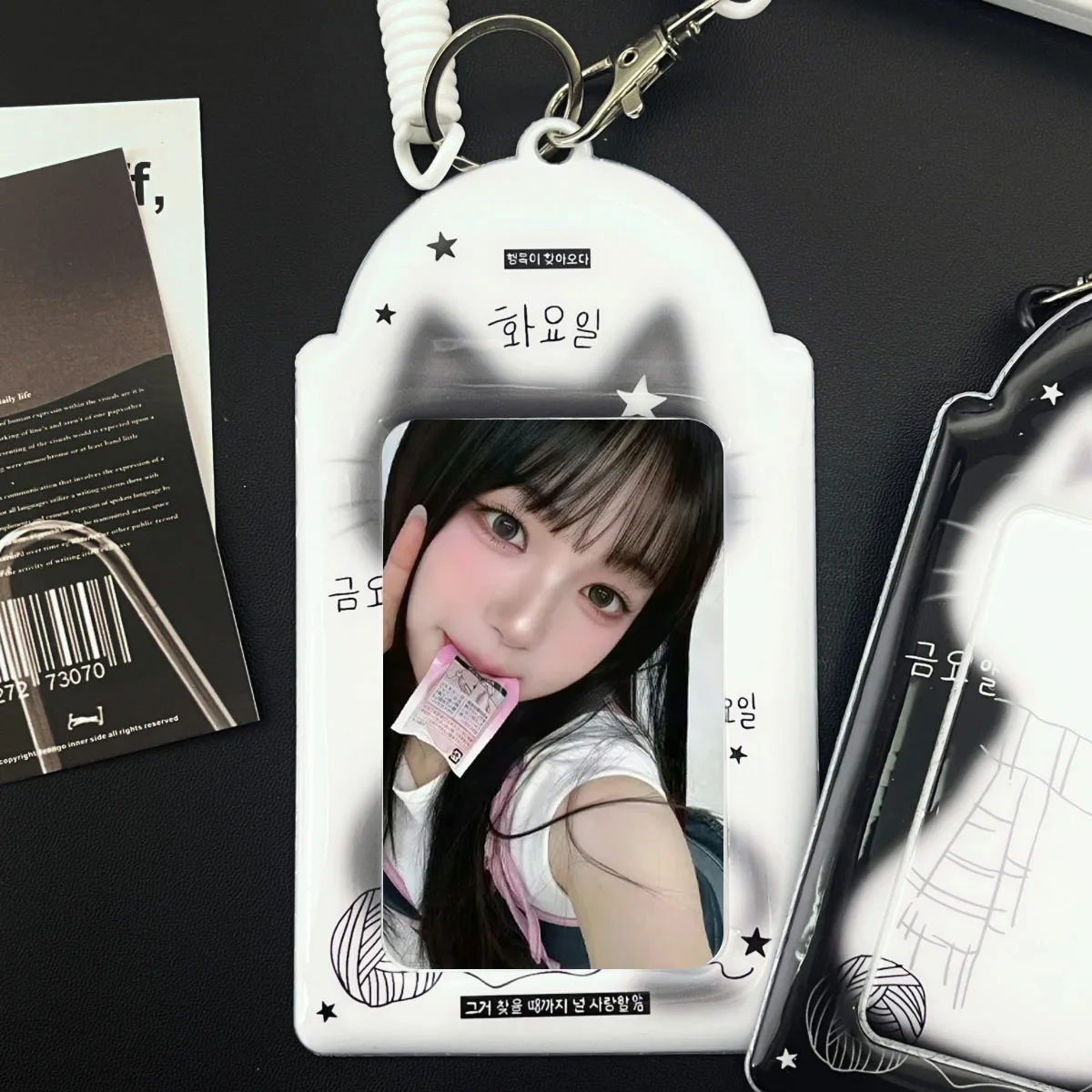 Uroczy czarno-biały uchwyt na karty z kotkiem, urocze kocie uszy Kpop, materiał Puma, pasuje do albumów z gwiazdami o rozmiarze 3-3,5 cala, gadżety z fotokartami, na występy.