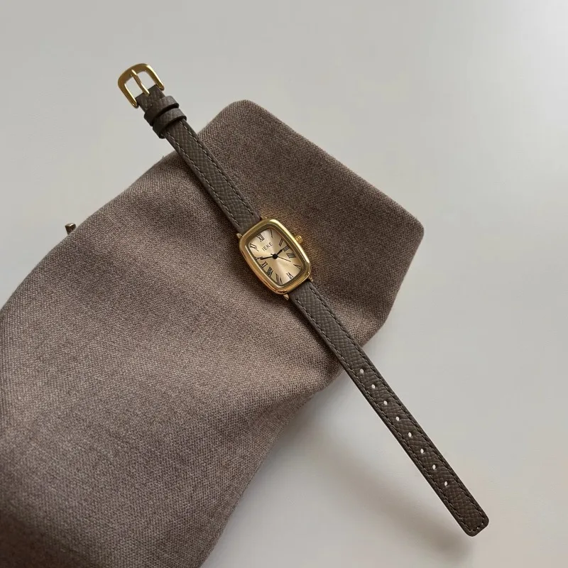 Women's watch Fashion Square Gold Case Black Brown Leather Roman Numeral Dial Ladies' watch Luxury relojes para mujer