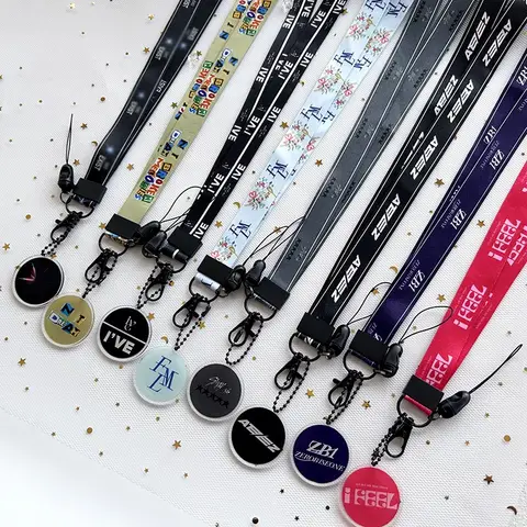 KPOP ANITEEZ ZB1 RIIZE GIDLE ZEROBASEONE ROCK star Long Lanyard Keychain Acrylic Key Ring Holder Gifts Car Bag Charm Akcesoria