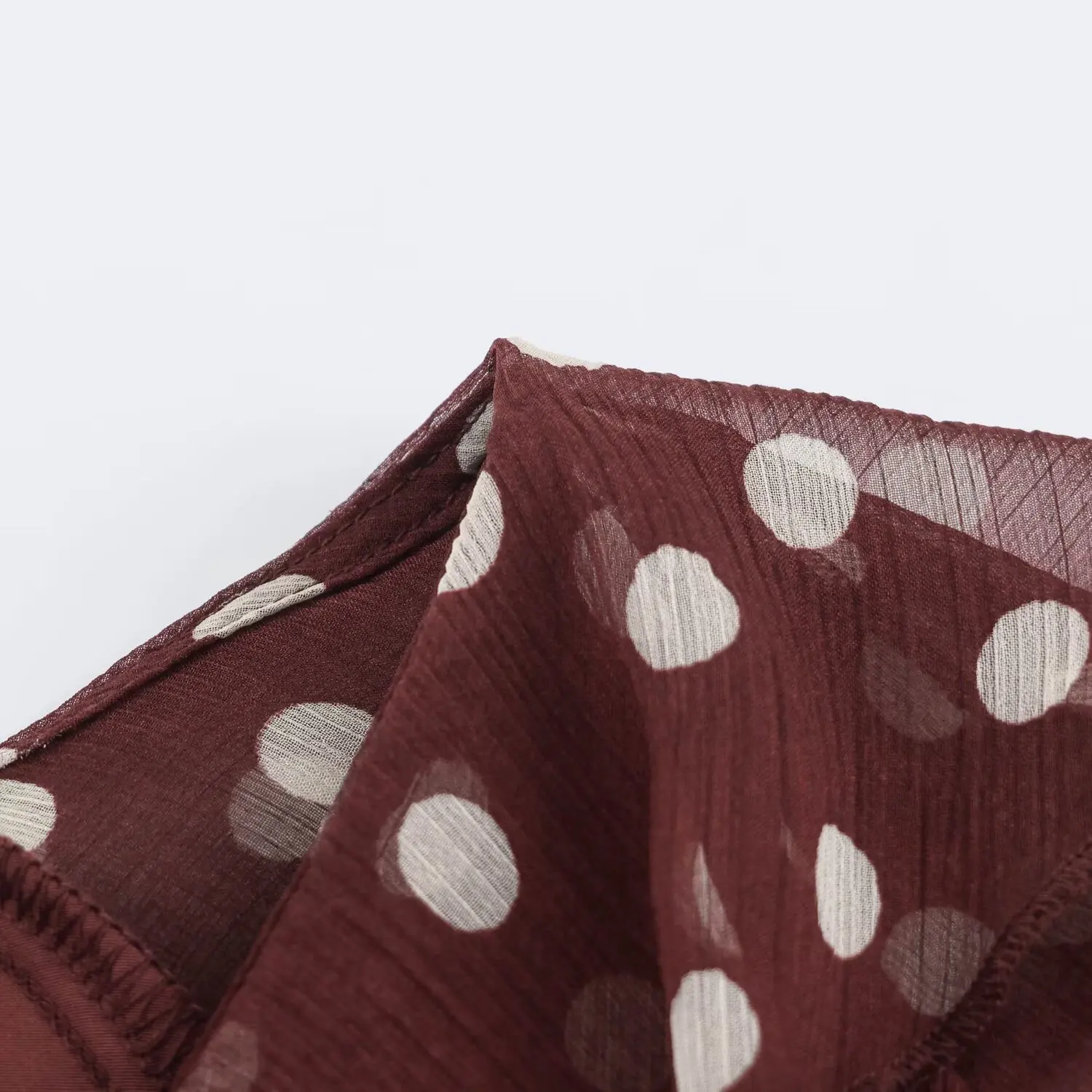BSAY 2026 Herbst Vintage Polka Dot Damenbluse mit V-Ausschnitt, geschichtetem Rüschensaum, Laternenärmeln, Kordelzug am Ärmelbund und lässigem Schnitt – Detail 11
