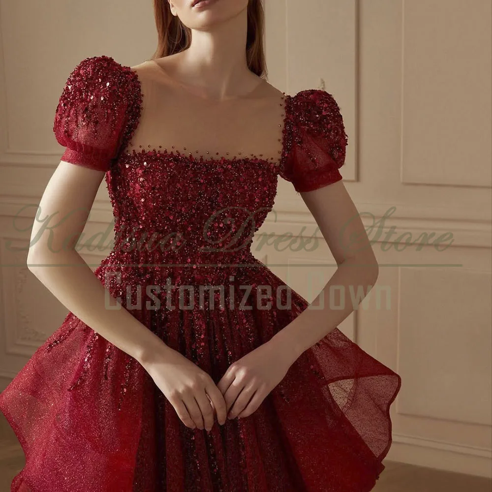 Vestidos de Noche rojos de moda, vestidos de princesa de manga corta con cola de capilla y cuello cuadrado de lujo, vestido largo escalonado para ocasiones formales 2025