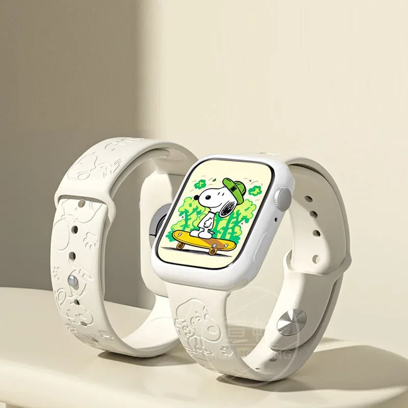 Snoopy Carving Pattern Strap for Apple Watch Band 44mm 40mm 45mm 41mm 38mm 42mm Silicone Solo Loop Bracelet IWatch 8 Ultra 7 6 5