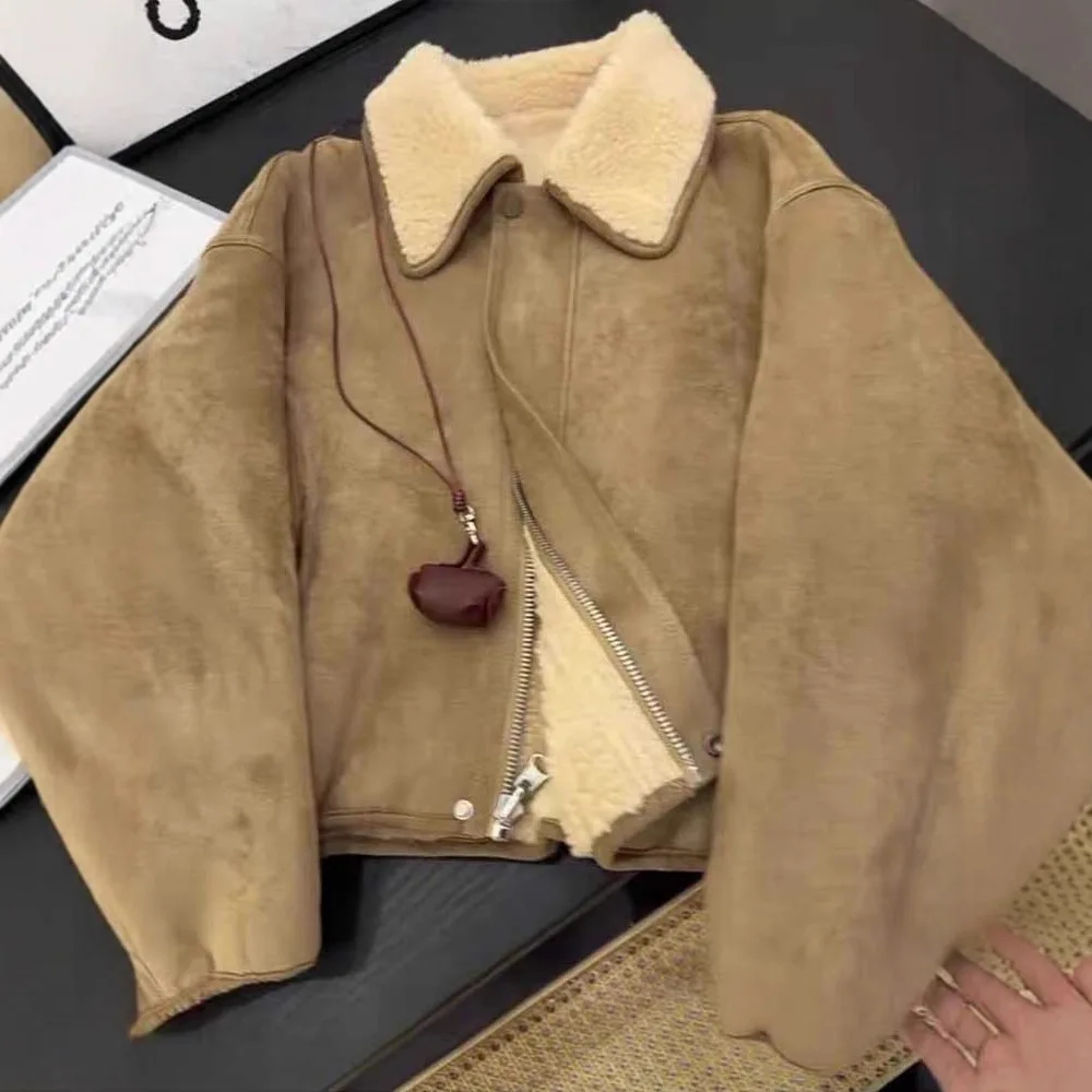Lamb Wool Fur Integrated Short Motorcycle Leather Jacket For Women Winter Small Size 2026 New Model