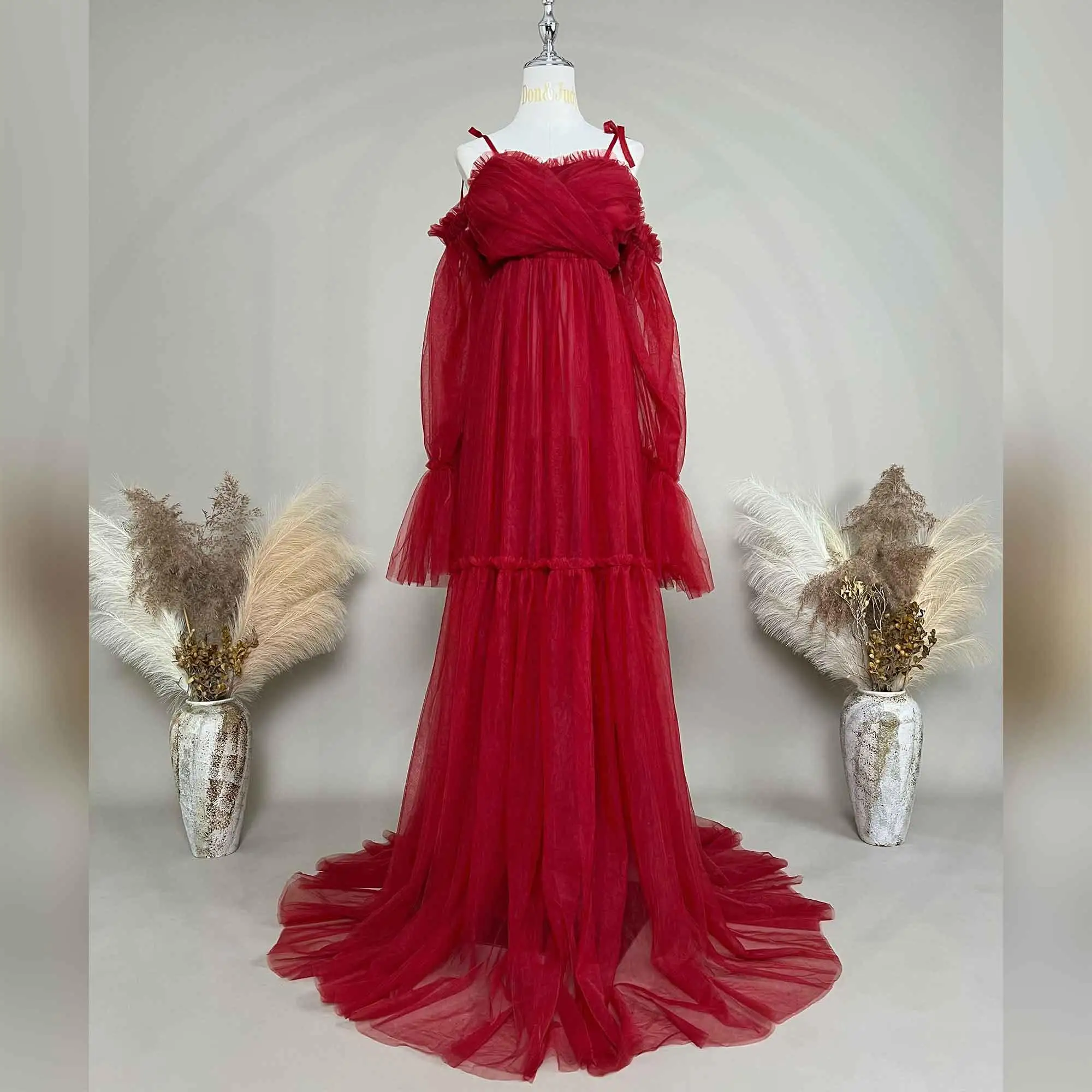 

Don & Judy Rust красное тюлевое вечернее платье с открытыми плечами и длинными рукавами с разрезом для официальных случаев, свадебной фотографии