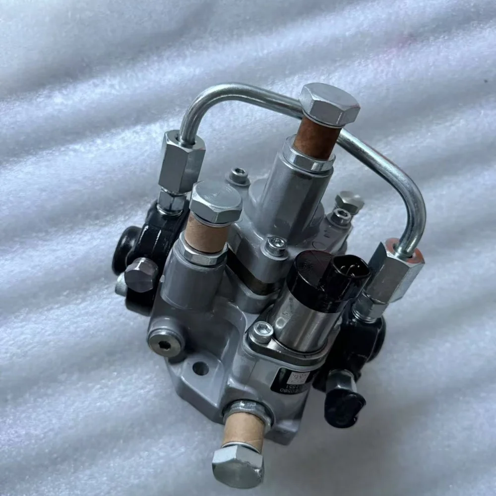High Quality Diesel Common Rail Fuel Injection Pump 294000-1550 294000-1551 22100-E0580