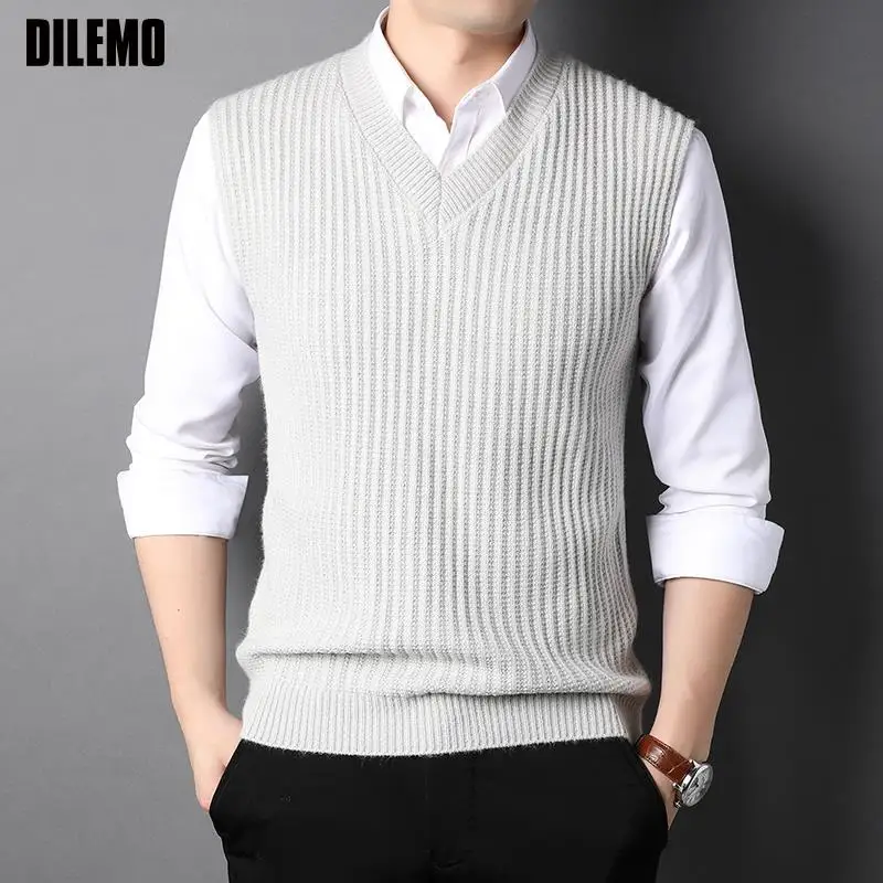 Top Quality Fashion Brand V Neck Knit Pullover Street Striped Men Sweater Vest Sleeveless Aesthetic Casual Mens Clothing 2023