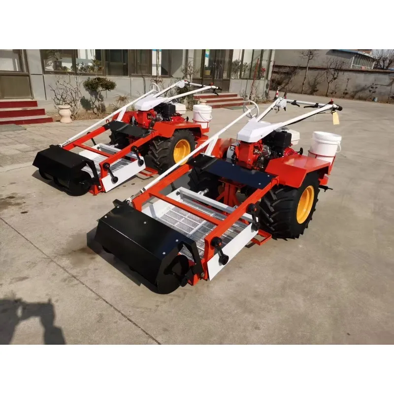 High Efficiency Engine-Powered Hand Held Walk Behind 10HP Beach Cleaning Machine