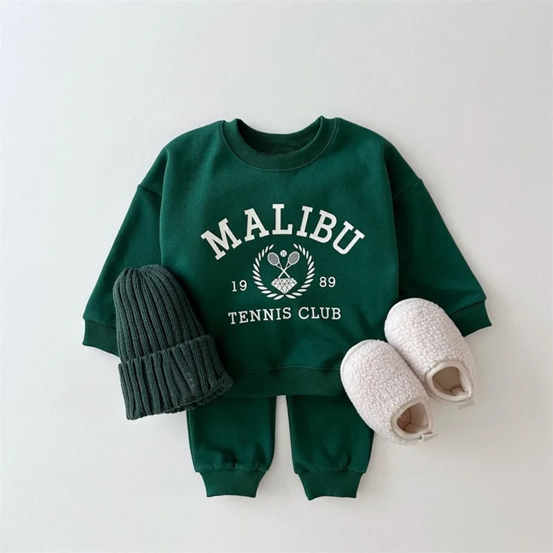 new set of Korean children's winter clothing for both boys  featuring printed  rackets fleece sweatshirts  two-piece hoodies