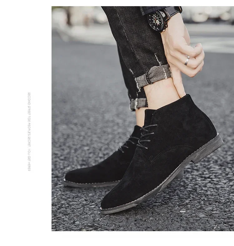 Modische braune Chelsea Boots für Herren im britischen Stil, hochgeschnittene Wildlederschuhe mit Schnürung und spitzer Zehenpartie, Herren-Knöchelstiefel – Detail 15