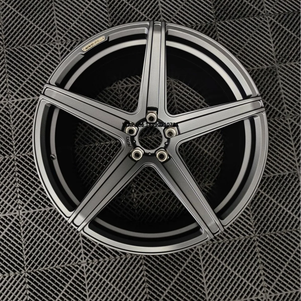 

New Forged Aluminum Alloy Sport Wheels with Chrome Finish Multi-Spoke Design 35mm ET for Lightweight Performance