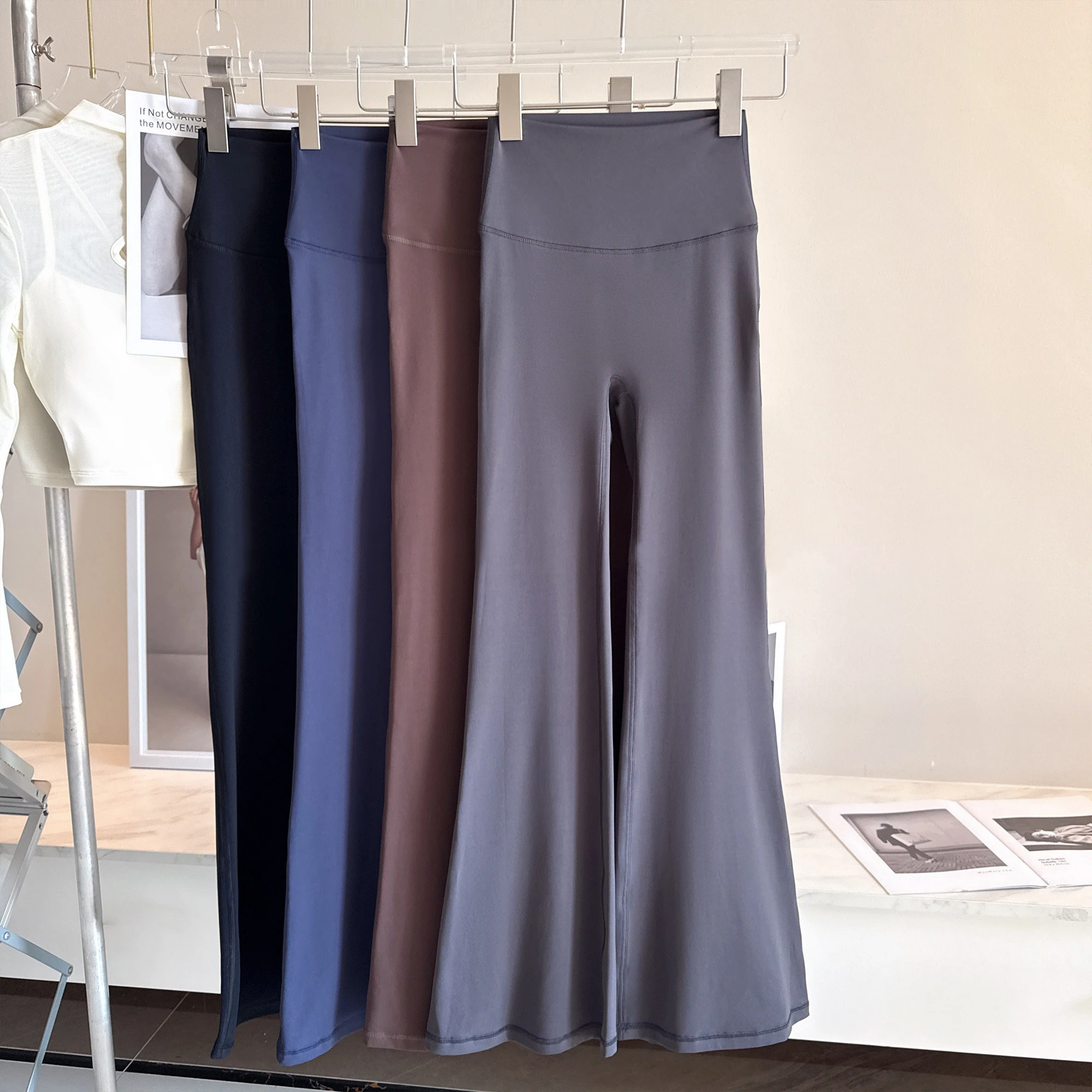 

Женские эластичные расклешенные брюки с высокой талией, моделирующие фигуру, с эффектом подтяжки бедер, удобные для бега, фитнеса и занятий спортом на открытом воздухе