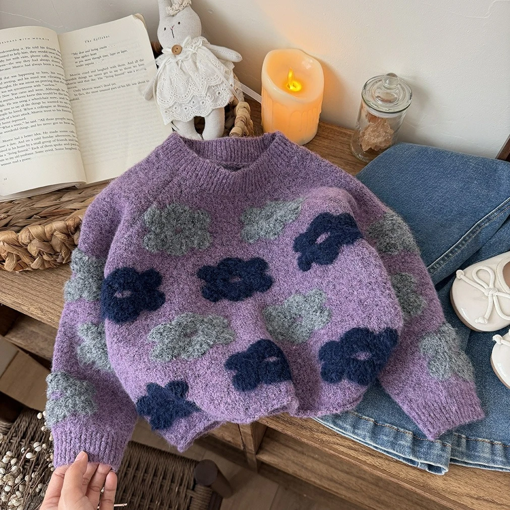Baby Girls' Autumn purple Sweater Winter Korean Floral Round Neck Versatile Sweater Thick Knit Sweater Trendy Top