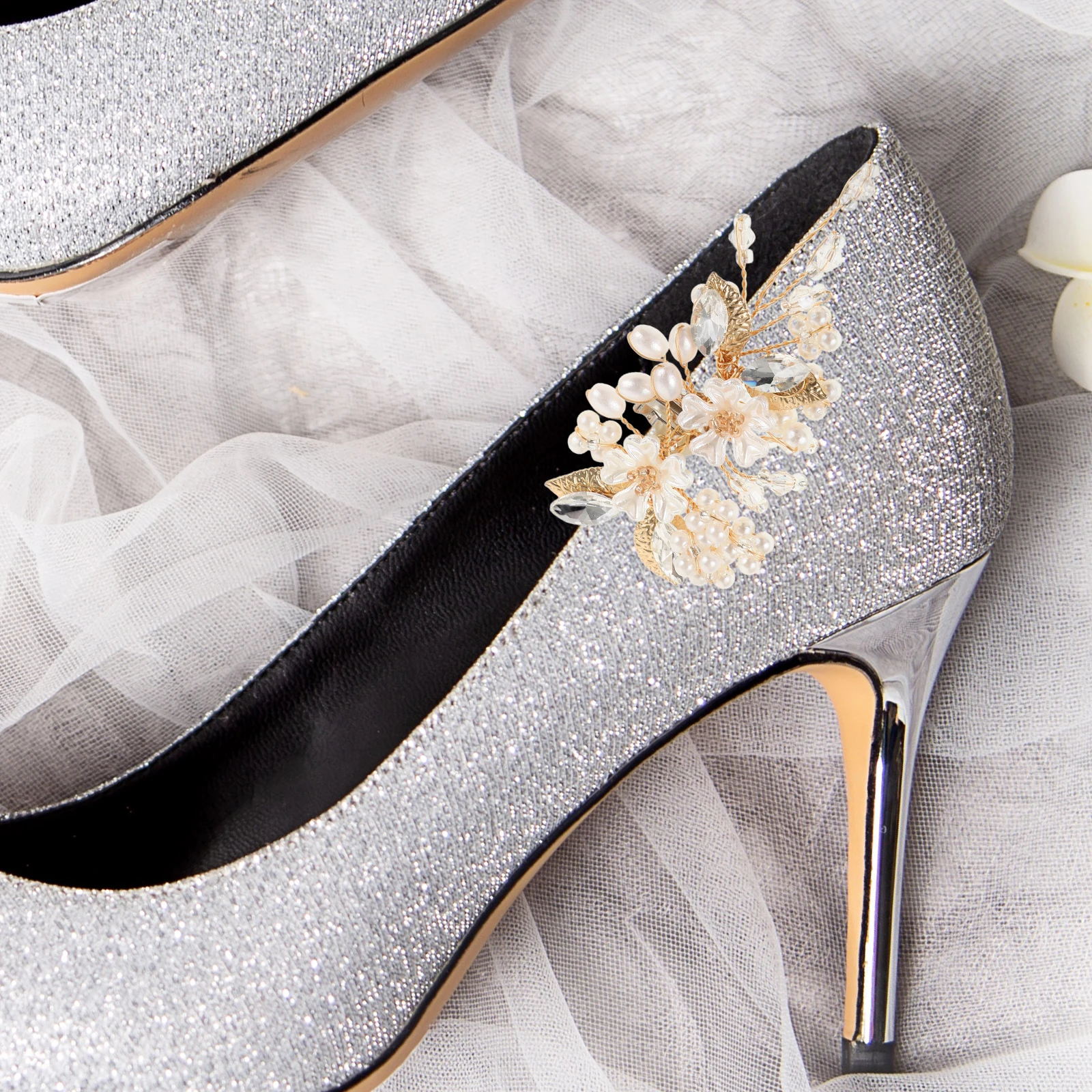 

2 Pcs Pearl Flower Shoes Decorative Clips Decoration Decorate Zinc Alloy Jewelry Accessories Bride Decorations