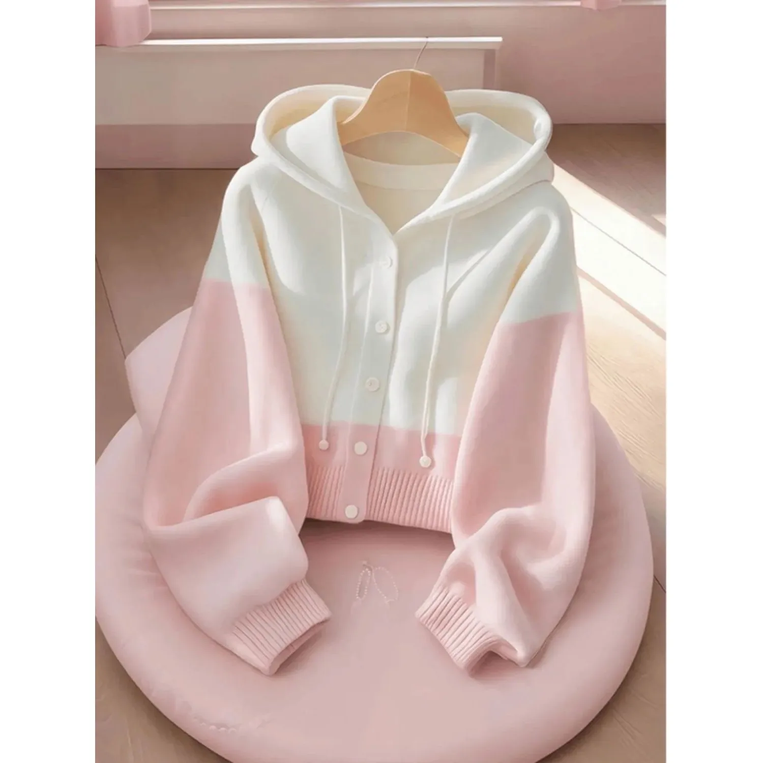 

High Quali Korean Pink Patchwork Hooded Sweater Women Soft Neutral Sle Regular Fit Online Exclusive Spring Season