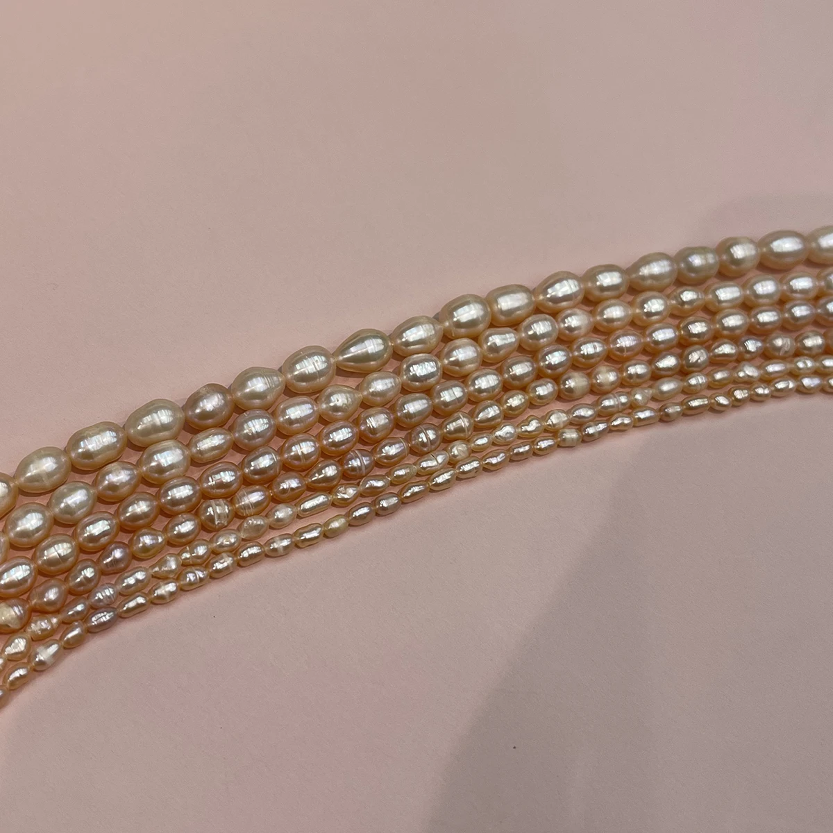 AA Natürliche Süßwasserperlen Reisperlen Rosa Perlen für Schmuckherstellung DIY Halsketten Armbänder Ohrringe Handgemachte Kunsthandwerke Großhandel – Detail 2