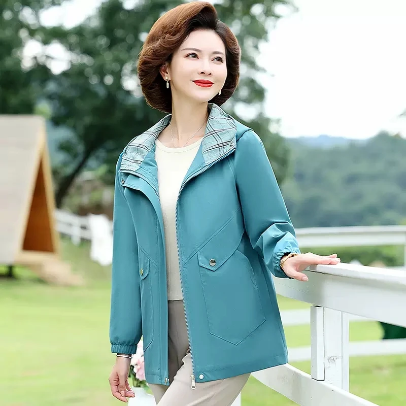 

Autumn Jackets Women Short Outerwear 2025 New Spring Tops Female Thin Jacket Fashion Loose Hooded Windbreakers Mom Casual Coats