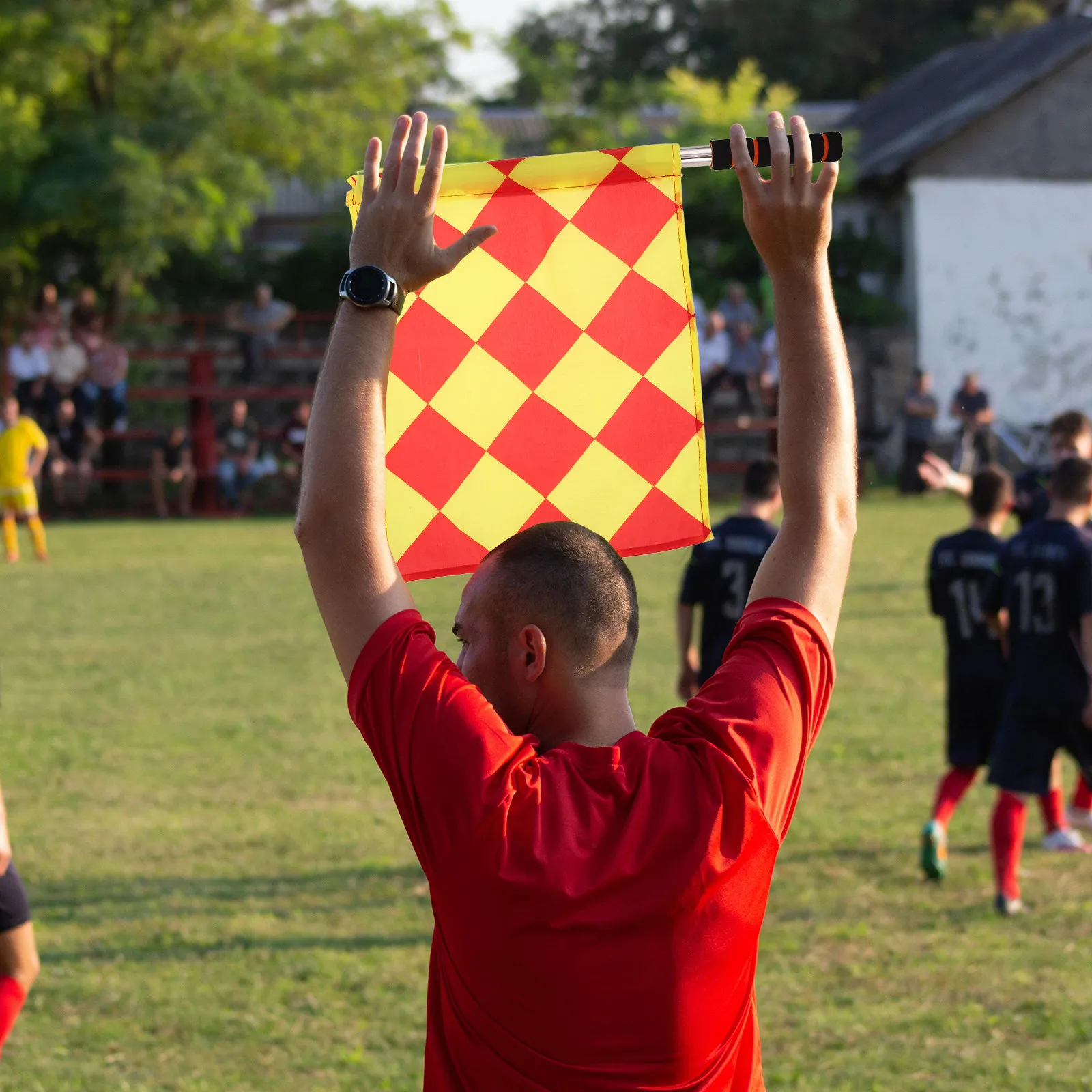 

Флаг футбольного судьи с эргономичной ручкой, яркий сигнальный флаг для футбольных соревнований, тренировок, матчей, официальная экипировка судьи