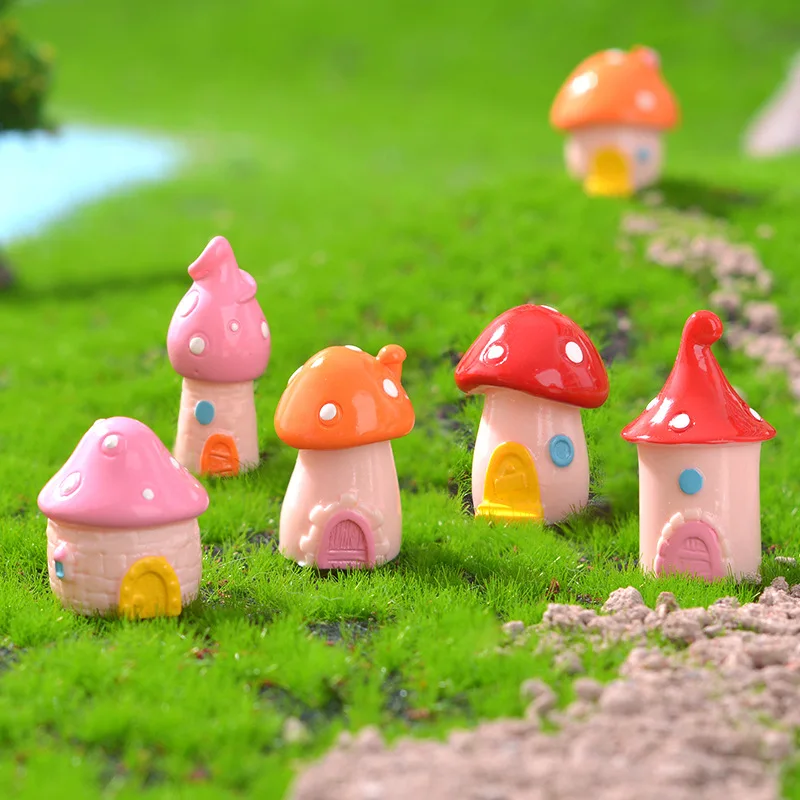 

Figurines Miniatures Red Pink Mushroom House Micro Landscape Ornaments For Home Decorations Room Decor DIY Gardening Accessories