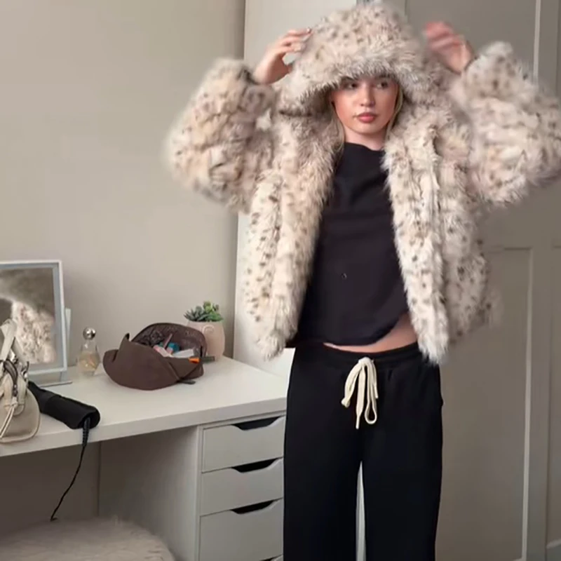 Chic Spotted Hooded Faux Fur Jacket Women Full Sleeve Speckled Animal Print Short Fluffy Coat Winter Warm Daily Street Outerwear