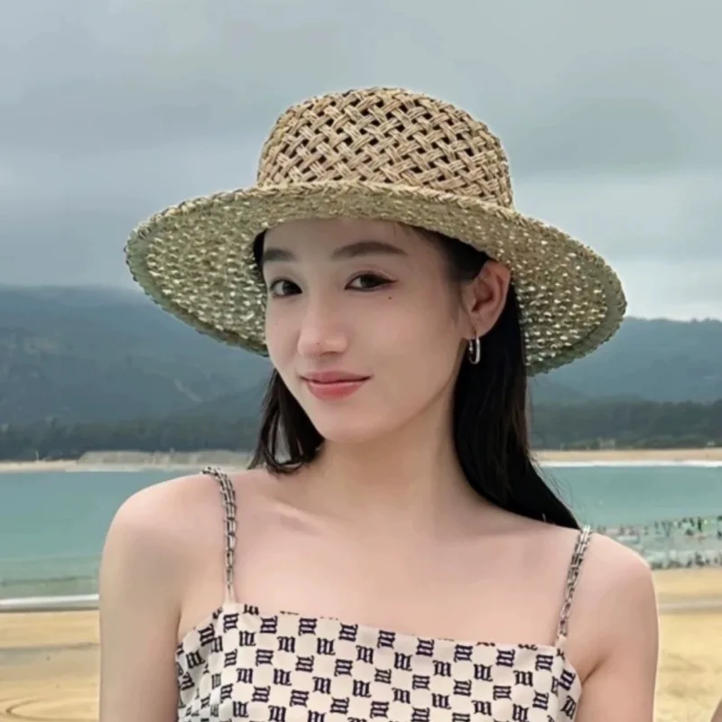 Women's Summer New Wide Brim Flat Straw Hat Outdoor Travel Beach Sun Cap