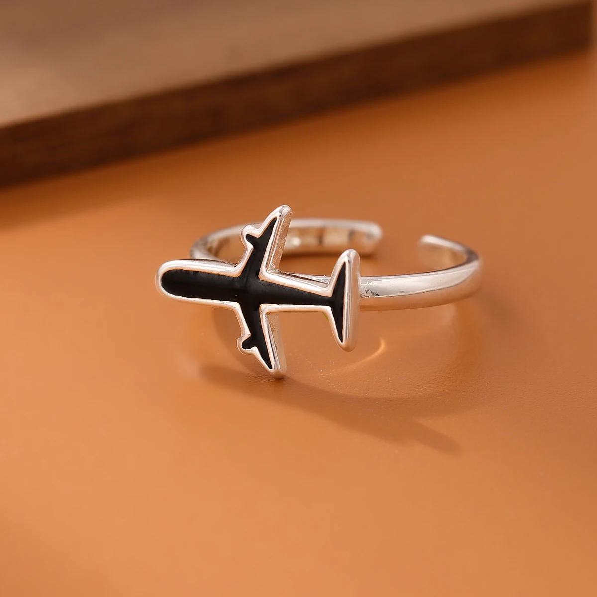 New Arrival Personality Beautiful 925 Sterling Silver Jewelry Aircraft Black Epoxy Female Personality Opening Rings   R059