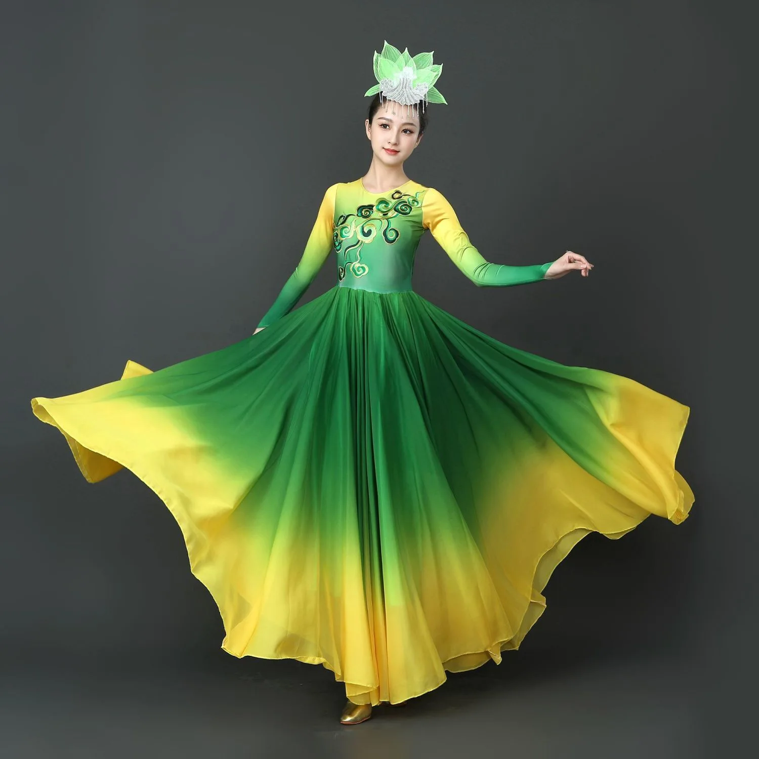 Performance Flamenco Dance Dress Sports Meeting Opening Dance Costume Large Swing Skirt Gradient Color Stage Dance Accompaniment
