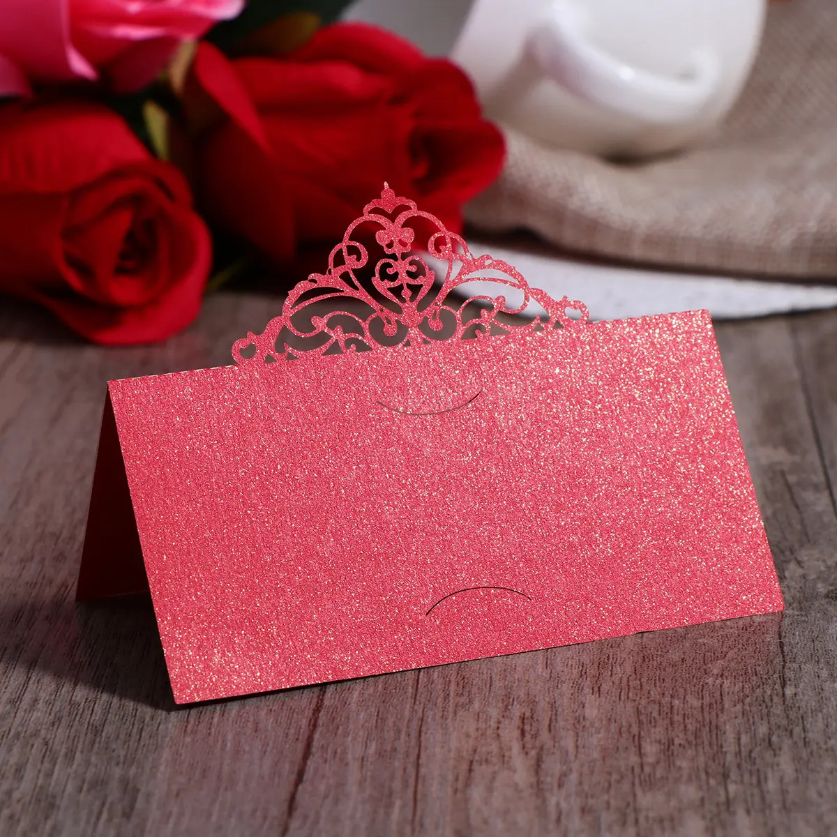 

50 шт. Элегантные ажурные бумажные карточки-тенты для рассадки гостей на свадебный стол, складные именные карточки для украшения стола