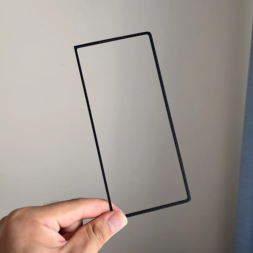 Przednia ramka etui na telefon Samsung Galaxy Z Fold 8 ultra, osłona z włókna aramidowego i węglowego, cienka, lekka, ochronna ramka przednia.