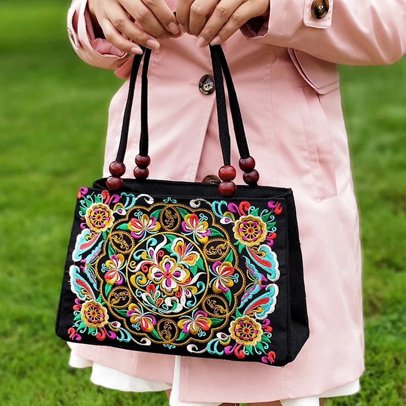 Ethnic Style Flower Embroidery Canvas Hand Bag Large Capacity Bag Coin Bag For Women