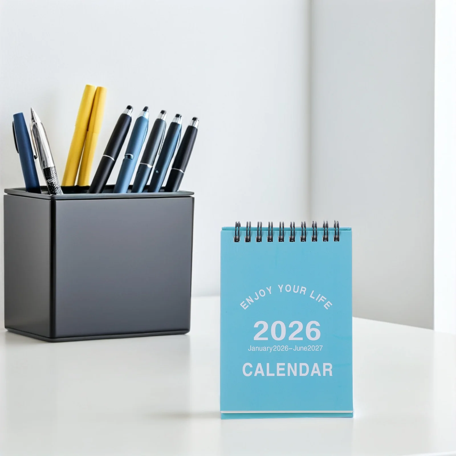 ミニデスクトップ 2026 コンパクト月間スタンディングフリップデスクカレンダー オフィスホーム用 滑らかな書き込み面 ブラックテーブルカレンダー