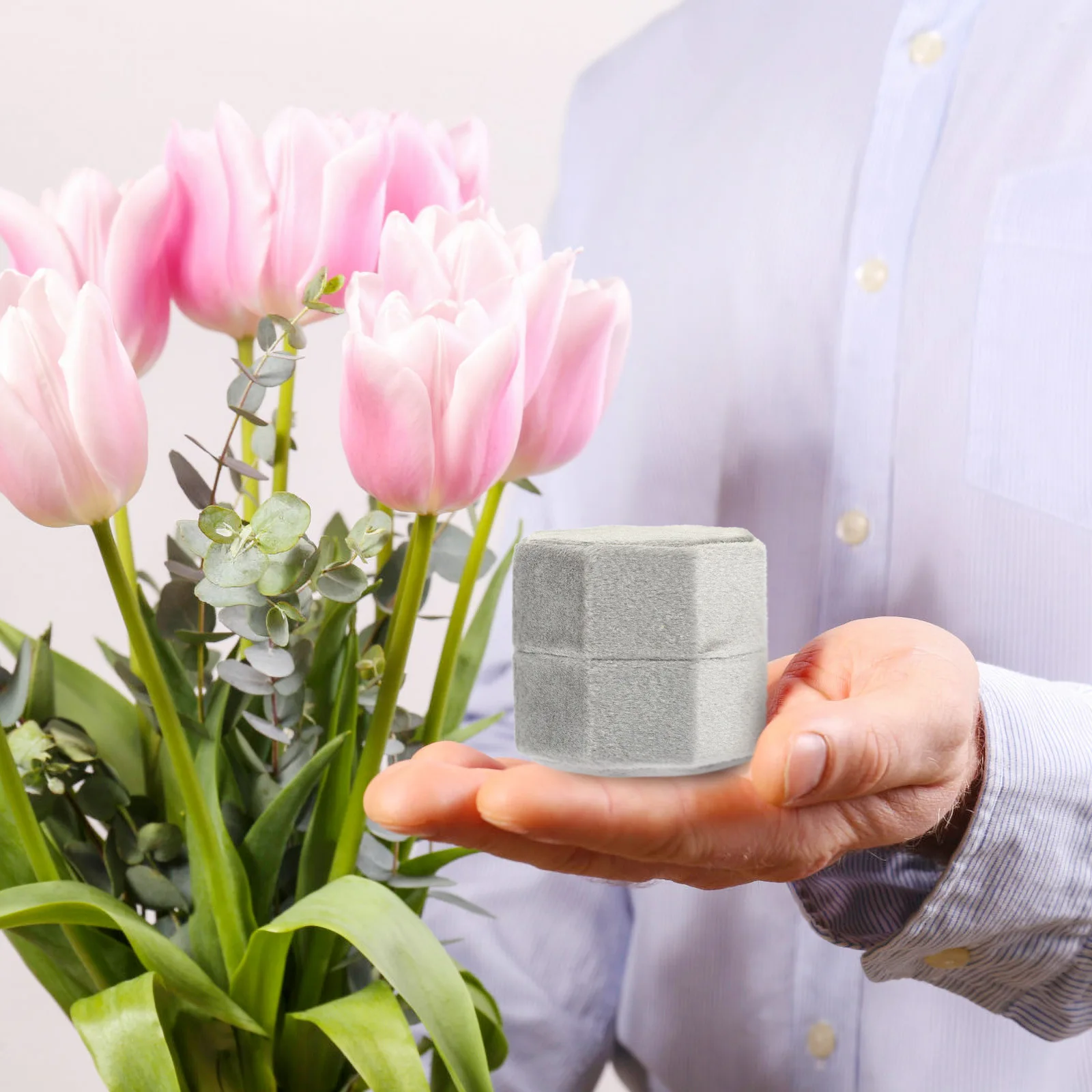 

Портативная легкая подарочная коробка для ювелирных украшений в форме кольца, футляр для демонстрации серег и кулонов для особых случаев, коробка для обручальных колец