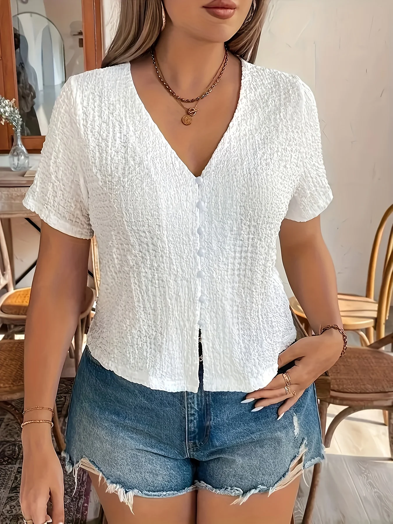 

Кремовая рубашка на пуговицах с V-образным вырезом, полуоткрытая передняя курортная блузка, легкая, элегантная, для отпуска, повседневная одежда