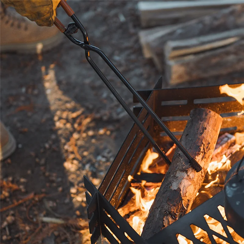 

Outdoor Fireplace Tong With Faux Leather Handle Cover Carbon Steel Rustproof Heat Resistant Camping Campfire Tongs