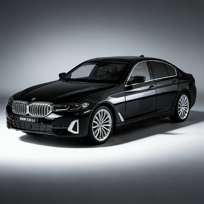 

1:18 Large Alloy Ornament Collector's Edition 5 Series 530LI Model Toy Ornament Children's Gift