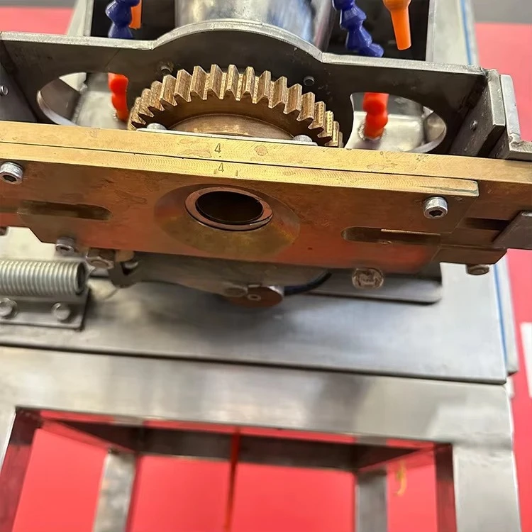 ماكينة لف كرات اللحم من الفولاذ المقاوم للصدأ ماكينة صنع كرات اللحم المحشوة من كرات اللحم ماكينة تشكيل كرات اللحم #4