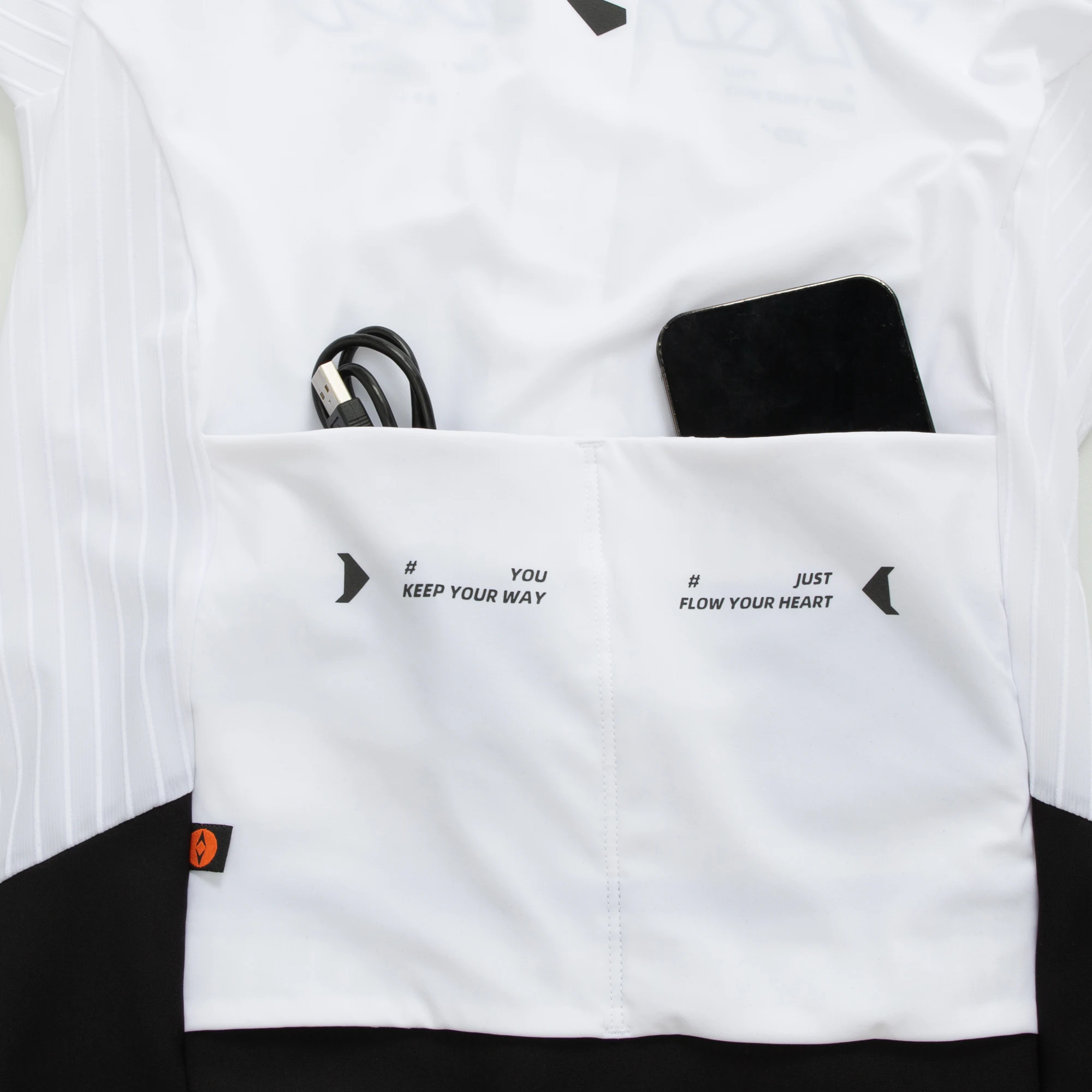 YKYWBIKE Einteiliger Radsport-Skinsuit Italien 200kg/m³ Elastische Interface-Polster Aerodynamisches Rennrad-Set Fahrradbekleidung – Detail 22