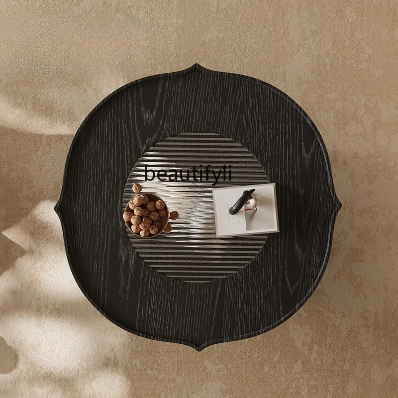 

New Italian minimalist small apartment wabi sabi mid-ancient style modern living room red oak petals, retro coffee tableA16