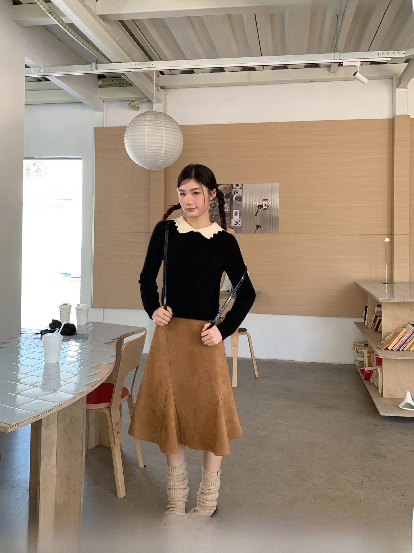 

Весенняя замшевая юбка с высокой талией для женщин, дизайнерская, с асимметричным разрезом, повседневная, А-силуэт, для дам