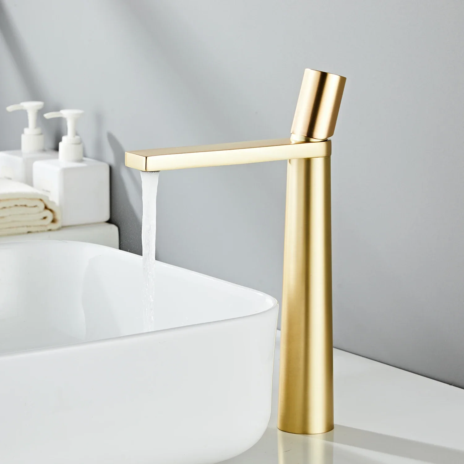 Single Handle Hot And Cold Deck Mounted Tall Brass Sink Mixer Round Gold Brushed Bathroom Modern Wash Basin Faucet Tap