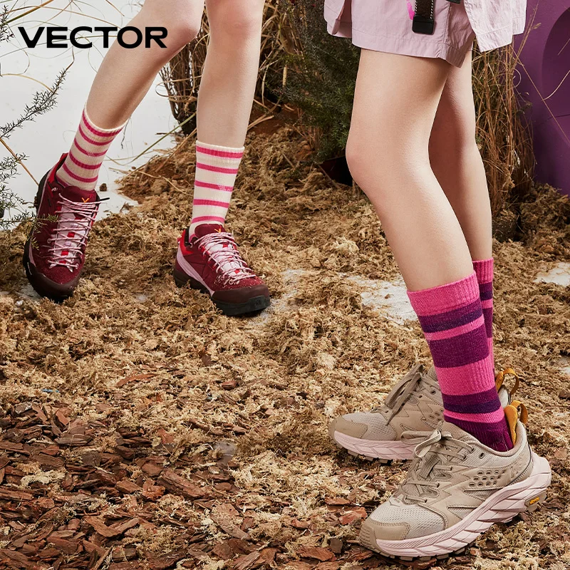 VECTOR 2024 New Moisture Absorbing Quick Drying Comfortable Warm Antibacterial Wool Composite Function Outdoor Socks