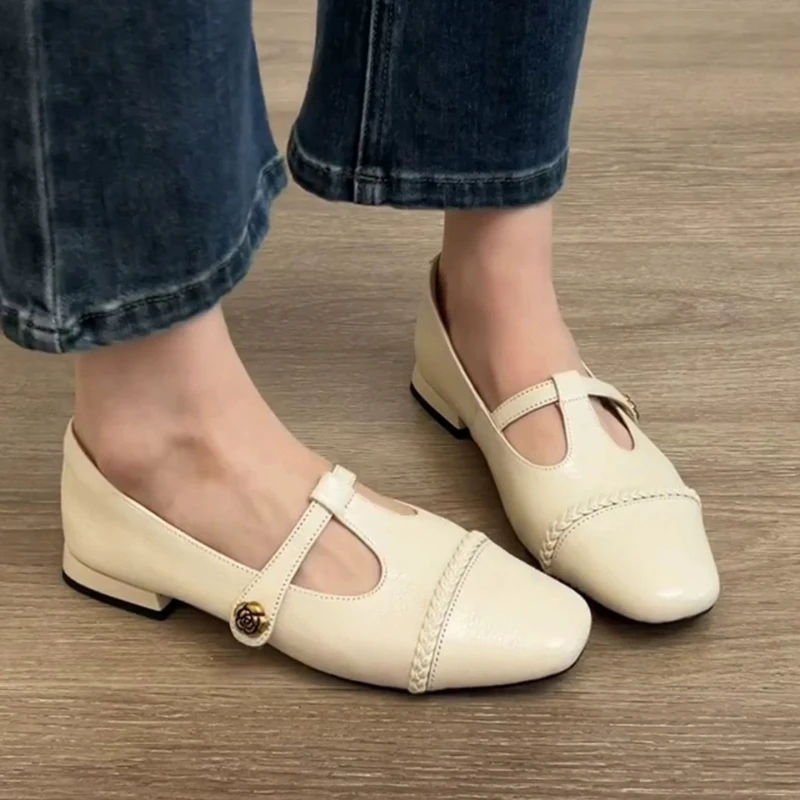 2025 nicho vintage cabeça redonda sapatos de luxo leve moda feminina calçado único botão fechamento e sola oca